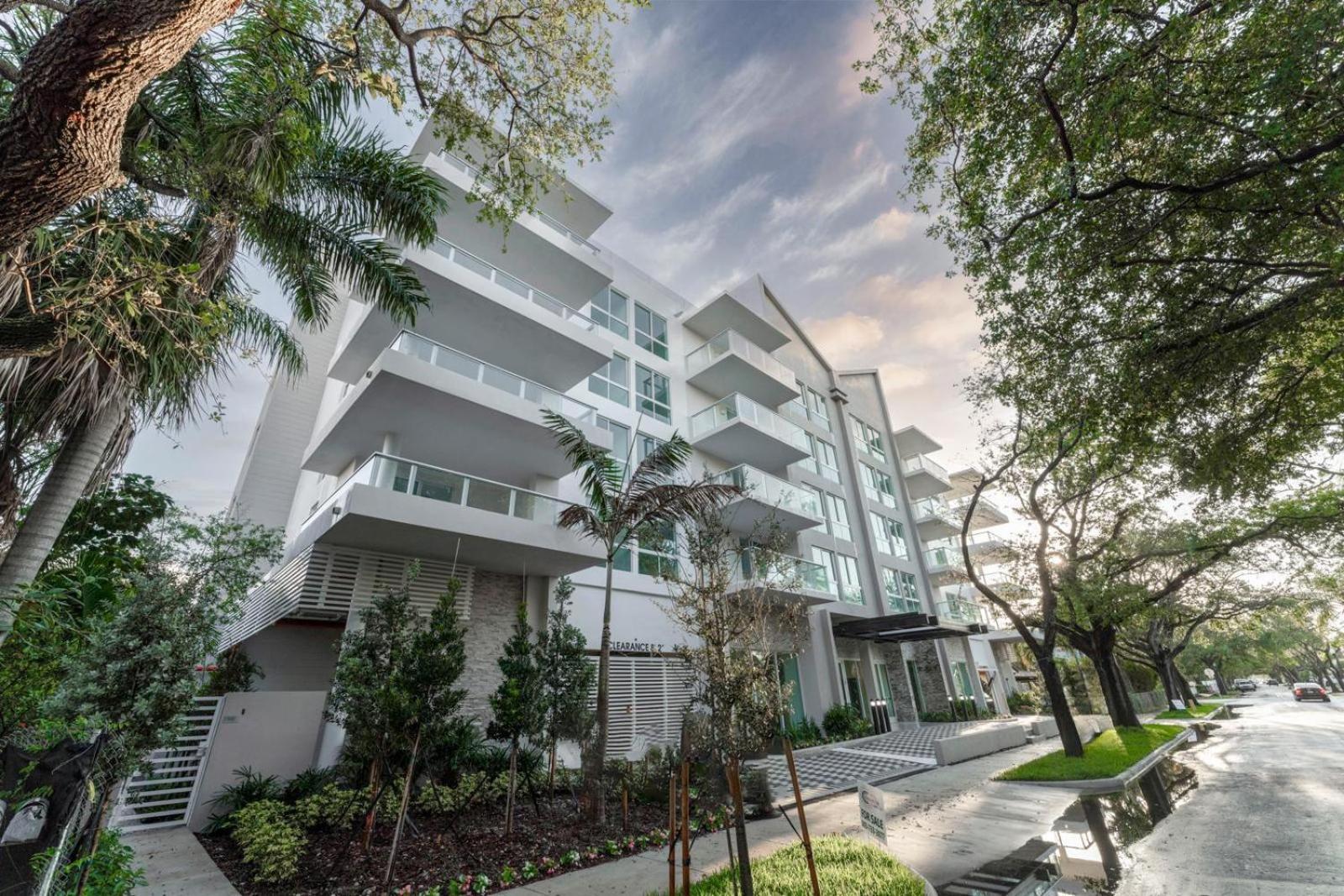 Miami Wood New 2024 - Private Terrace - Free Garage - 5 Min Apartment *