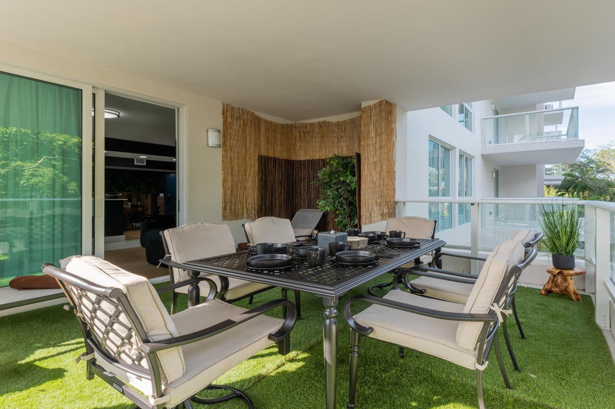 Miami Wood New 2024 - Private Terrace - Free Garage - 5 Min Apartment *