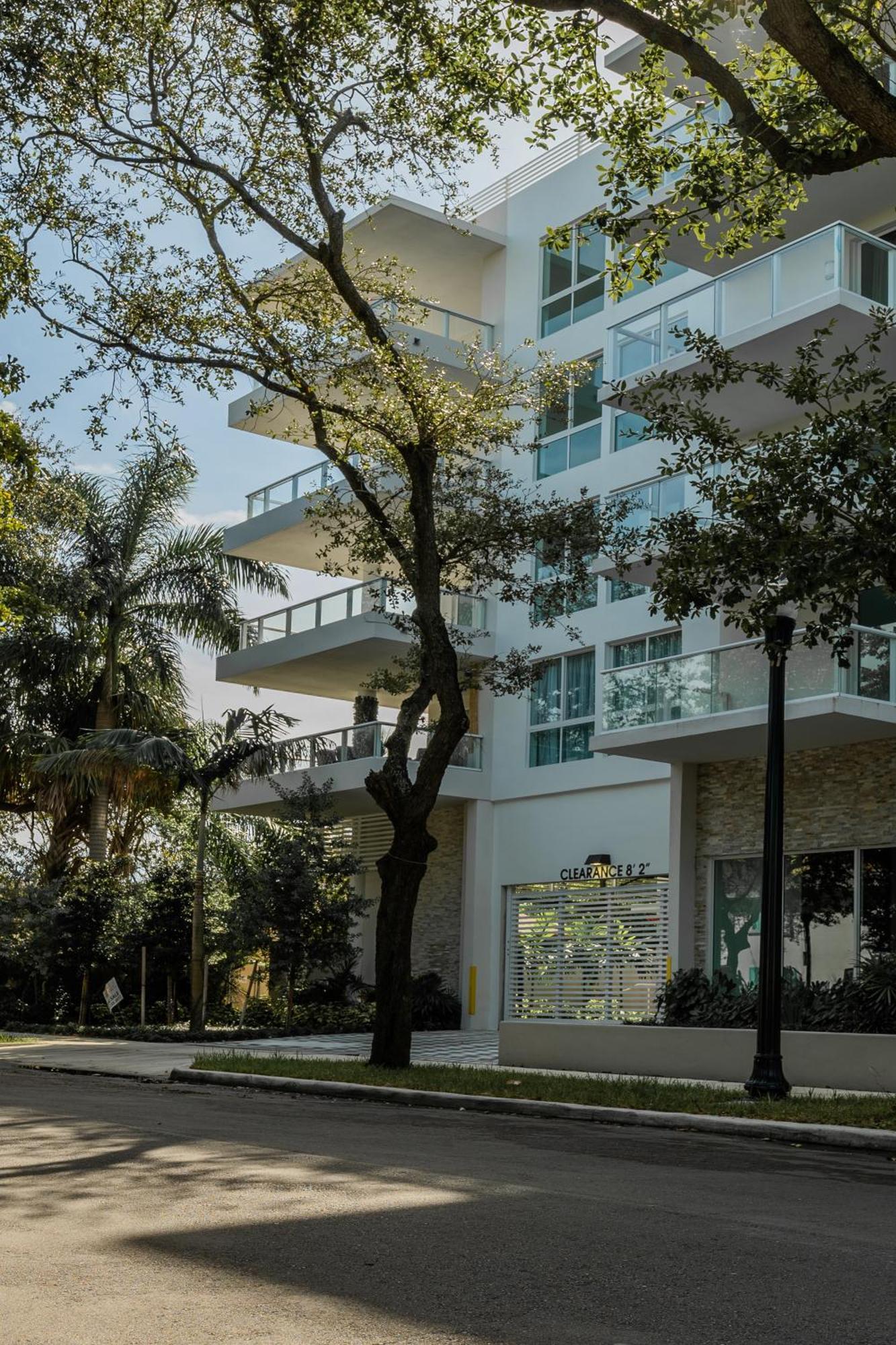 Miami Wood New 2024 - Private Terrace - Free Garage - 5 Min Hollywood