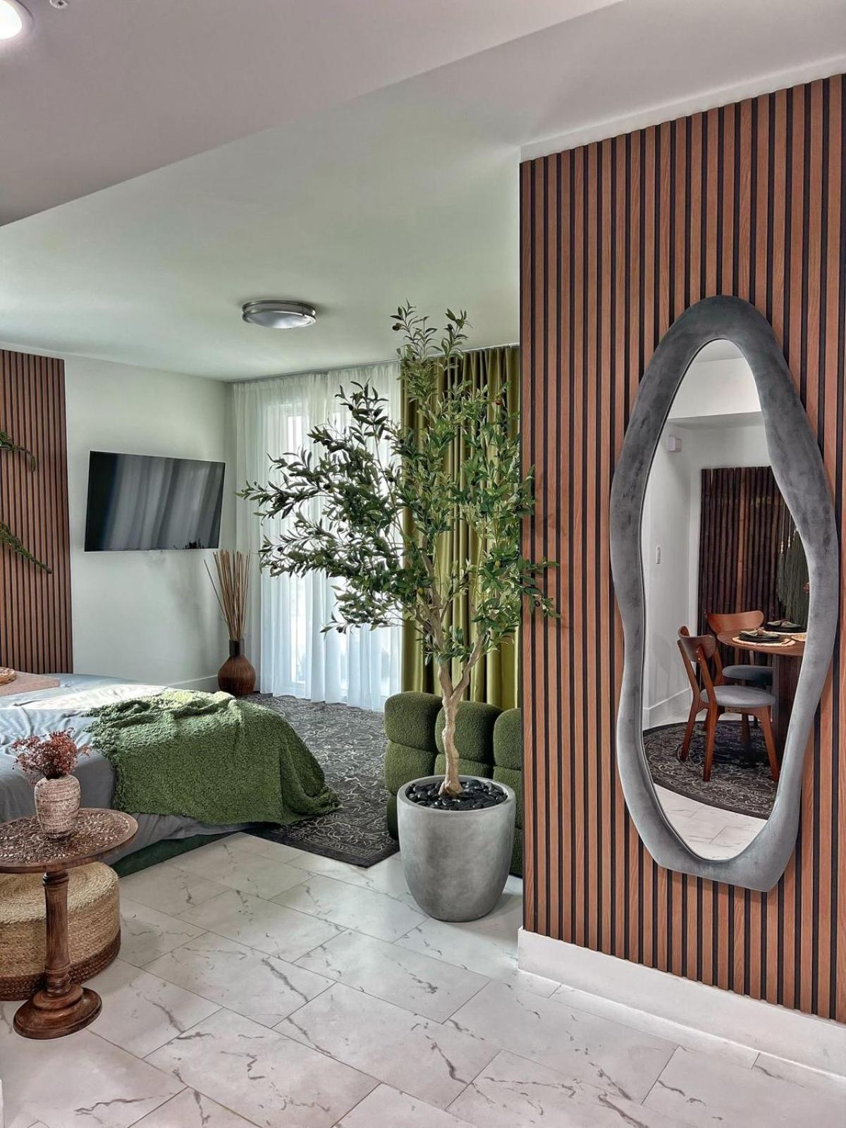 Miami Wood New 2024 - Private Terrace - Free Garage - 5 Min Hollywood